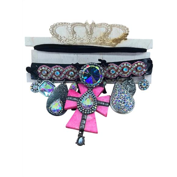 ART BY AMY LABBE Jewelry - NEW ART BY AMY LABBE women's cross choker necklace belt in pink & black